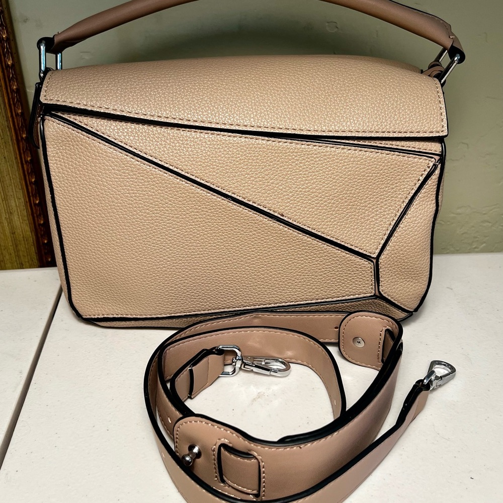 Elegant Tan Women's Bag
